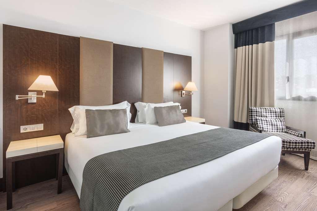 Hotel Catalonia El Retiro Madrid Pokoj fotografie
