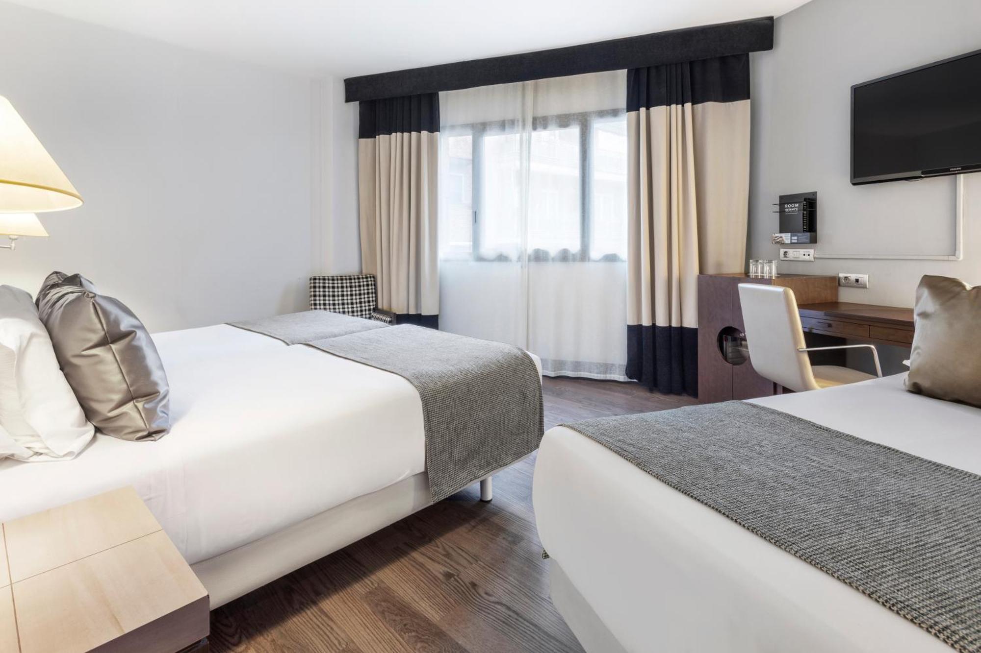 Hotel Catalonia El Retiro Madrid Pokoj fotografie