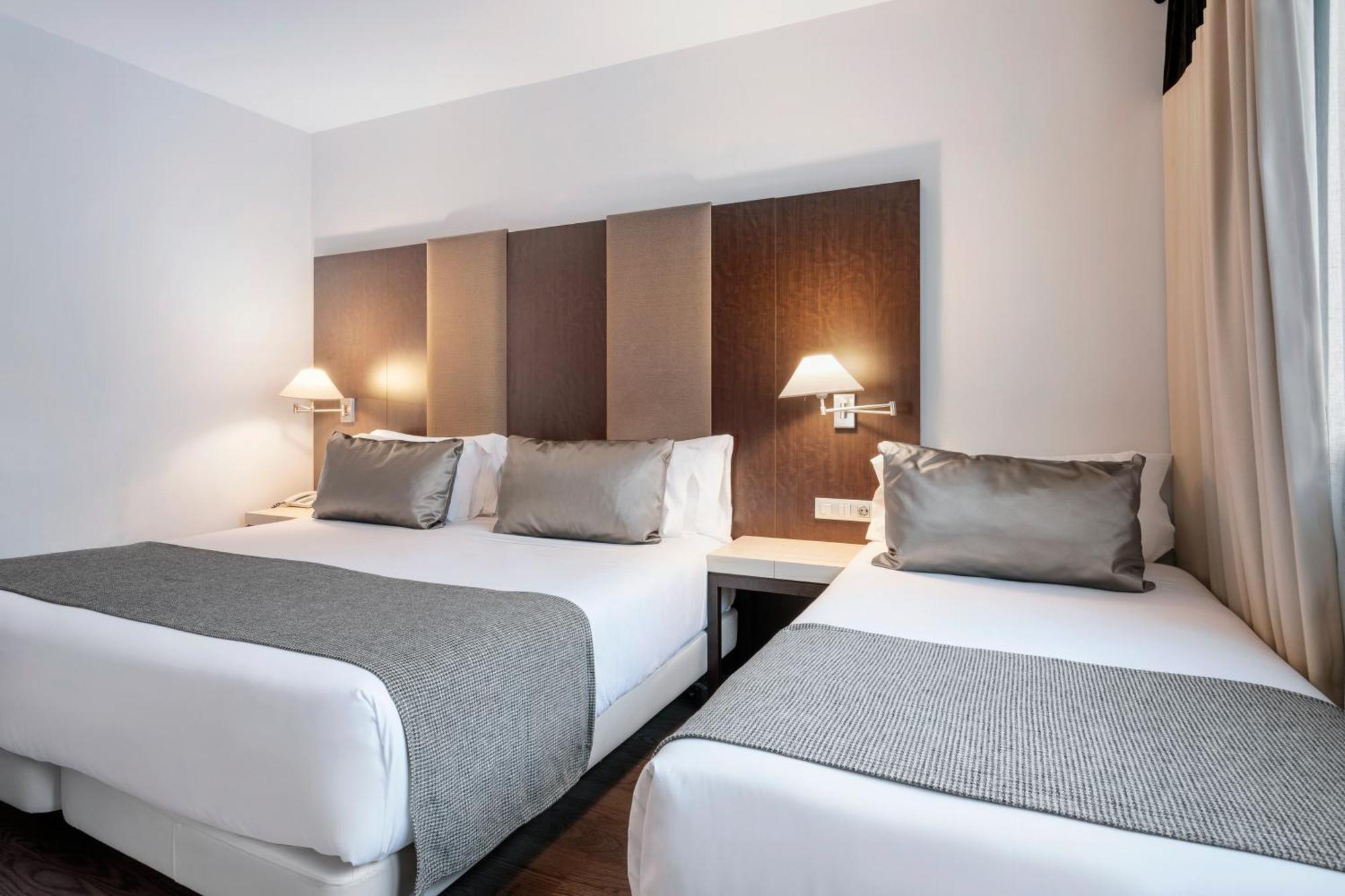 Hotel Catalonia El Retiro Madrid Pokoj fotografie